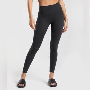Whitney Simmons x Gym Shark Everyday Pocket Leggings - Size: L